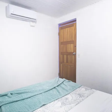 Pura Vibra Hostel La Fortuna Habitación foto