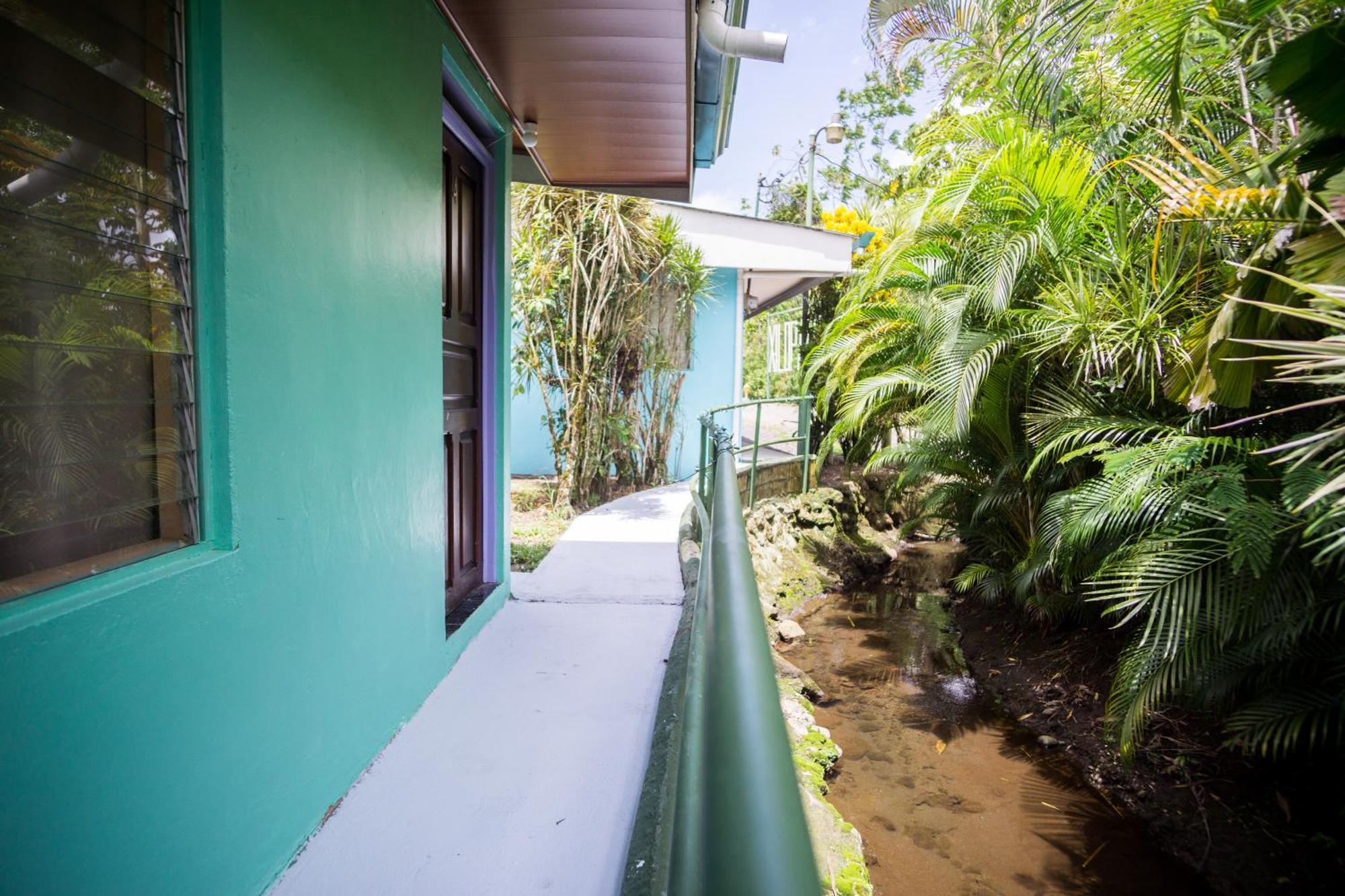 Pura Vibra Hostal
